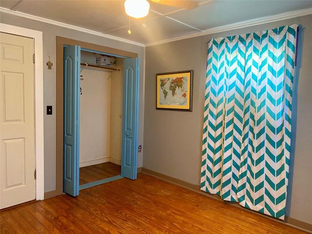 1228 Bahama Lane, Port Bolivar, TX 77650