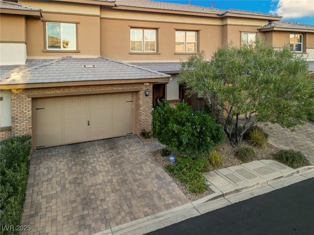 5677 Garriga Drive, Las Vegas, NV 89135
