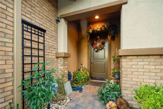 5677 Garriga Drive, Las Vegas, NV 89135