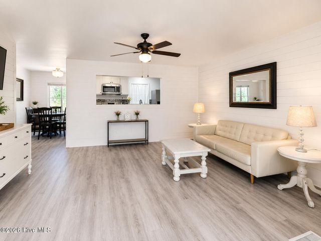 1341 Forest Lake Drive, Southport, NC 28461