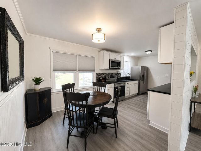 1341 Forest Lake Drive, Southport, NC 28461