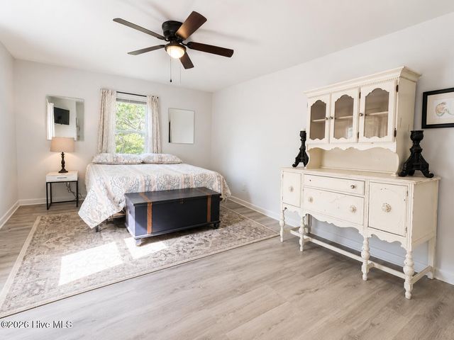 1341 Forest Lake Drive, Southport, NC 28461