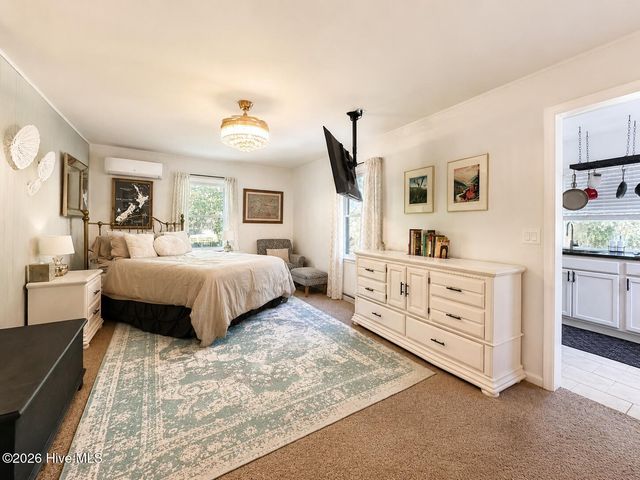 1341 Forest Lake Drive, Southport, NC 28461