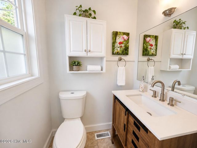1341 Forest Lake Drive, Southport, NC 28461