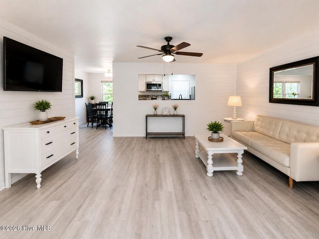 1341 Forest Lake Drive, Southport, NC 28461