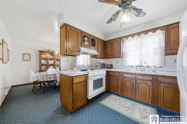 1369 99th Street, Niagara Falls, NY 14304