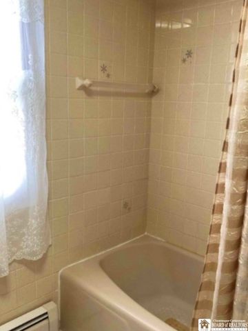 1369 99th Street, Niagara Falls, NY 14304