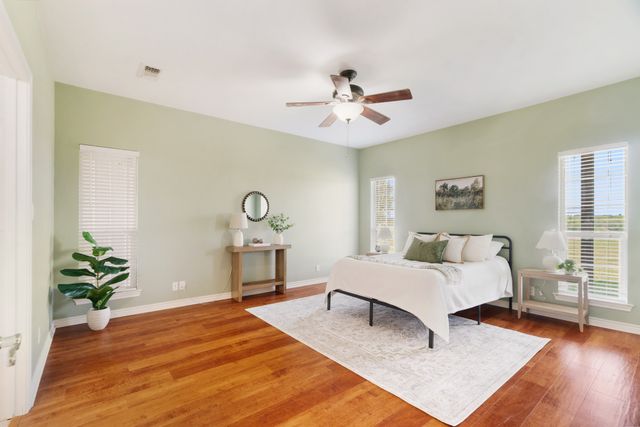 898 Farm Road 1700, Clarksville, TX 75426