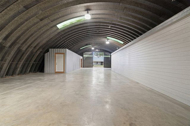 898 Farm Road 1700, Clarksville, TX 75426