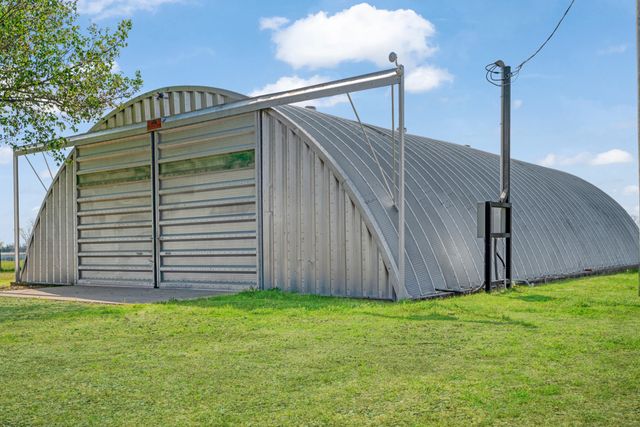 898 Farm Road 1700, Clarksville, TX 75426