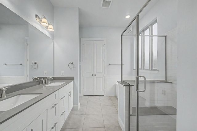 2208 N Royal Crecent Drive N, Flower Mound, TX 75028