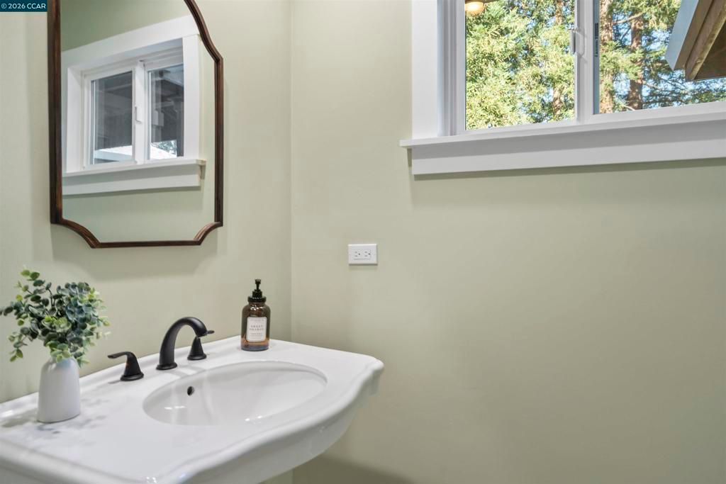 Image 26 of property listing at 1224 Davis Ave, Concord, CA 94518