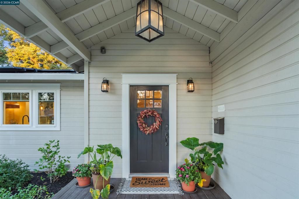 Image 7 of property listing at 1224 Davis Ave, Concord, CA 94518