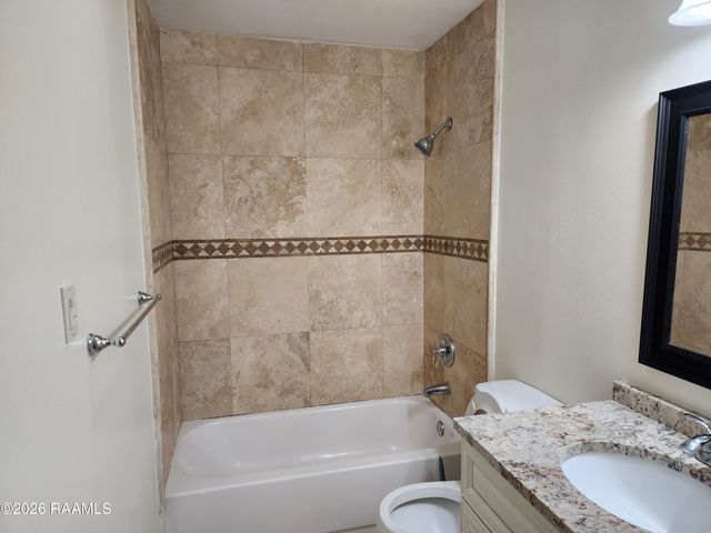 403 Yvette Marie Drive, Lafayette, LA 70508