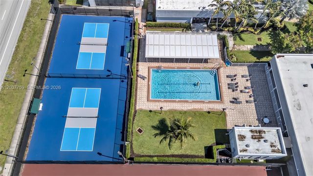 494 W Tilford W 494, Deerfield Beach, FL 33442