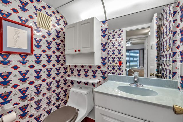 494 W Tilford W 494, Deerfield Beach, FL 33442