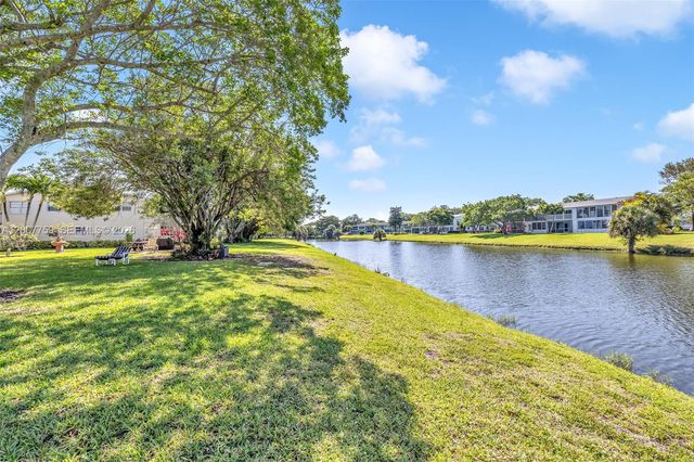 494 W Tilford W 494, Deerfield Beach, FL 33442