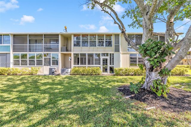 494 W Tilford W 494, Deerfield Beach, FL 33442
