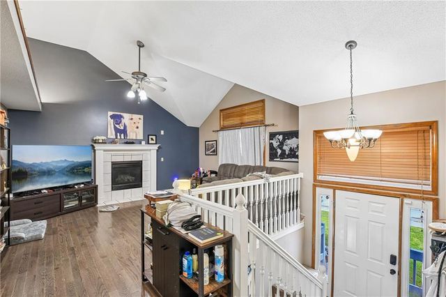 203 Broadmoor Drive, Raymore, MO 64083