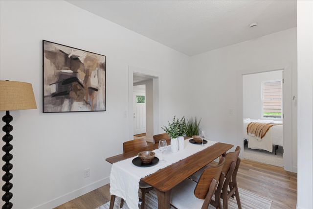 104 E FLORENCE Street, Crescent, IA 51526