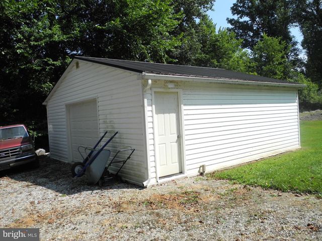 15844 HALLEMAN LN, Sharpsburg, MD 21782