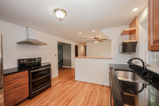 85 Taylor Street, Nashua, NH 03060