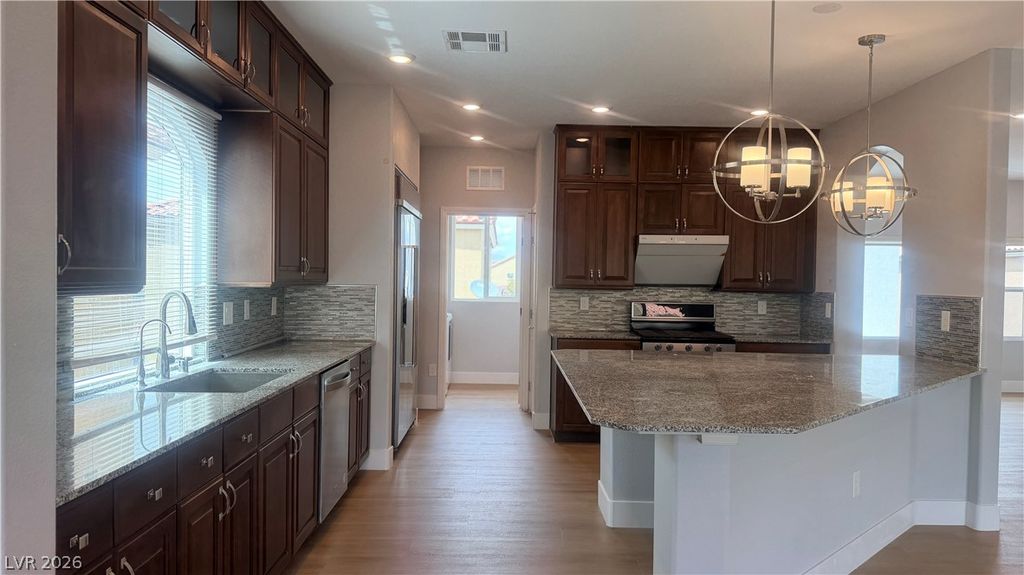 5718 Woodchester Avenue, Las Vegas, NV 89139 — photo 4