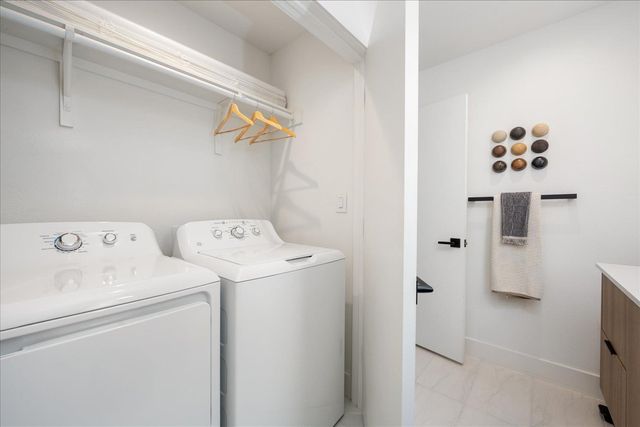 1905 Albury CV B, Austin, TX 78758