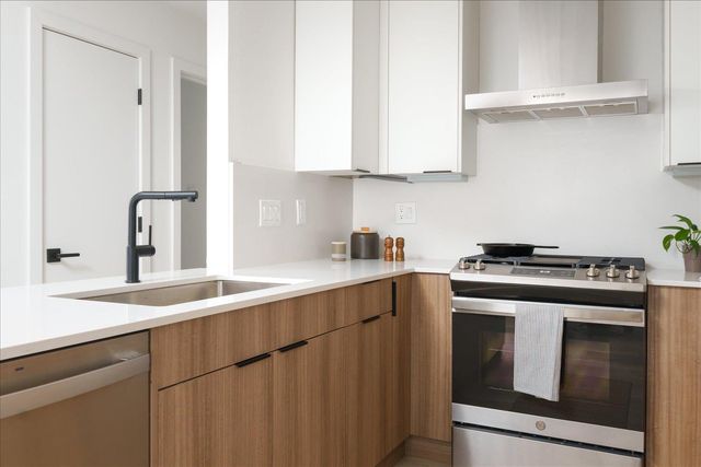 1905 Albury CV B, Austin, TX 78758