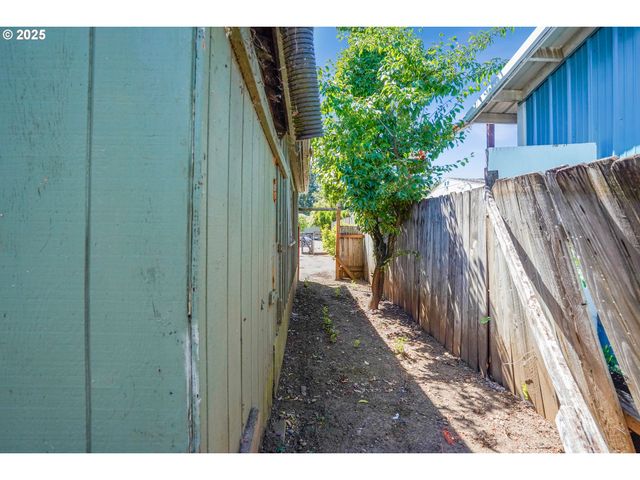 6632 Se 65TH Ave, Portland, OR 97206