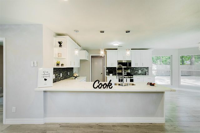 6214 Jadecrest Drive, Spring, TX 77389