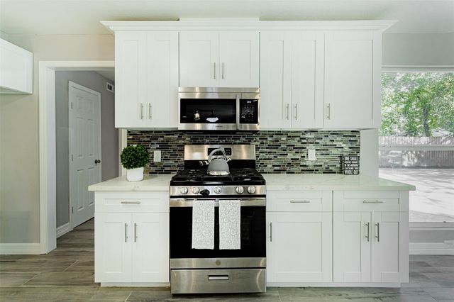 6214 Jadecrest Drive, Spring, TX 77389