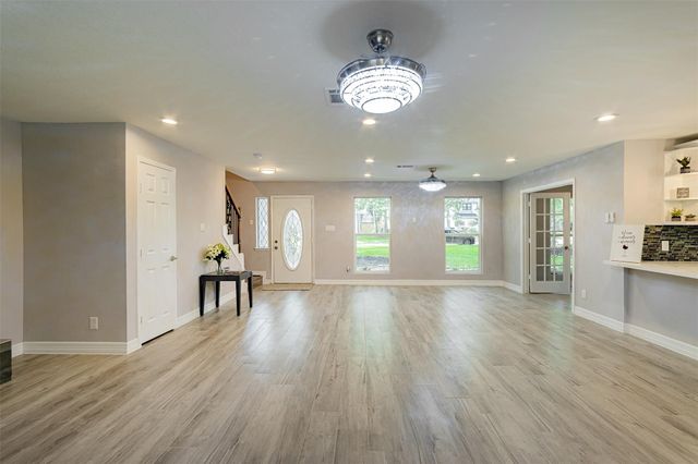 6214 Jadecrest Drive, Spring, TX 77389