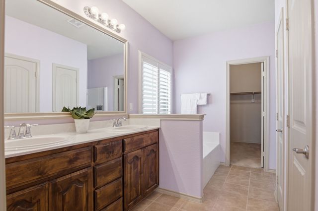 1237 Kachina Lane, Fort Worth, TX 76052