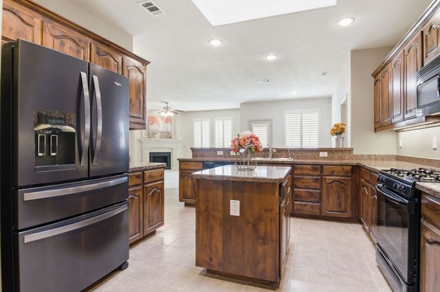 1237 Kachina Lane, Fort Worth, TX 76052