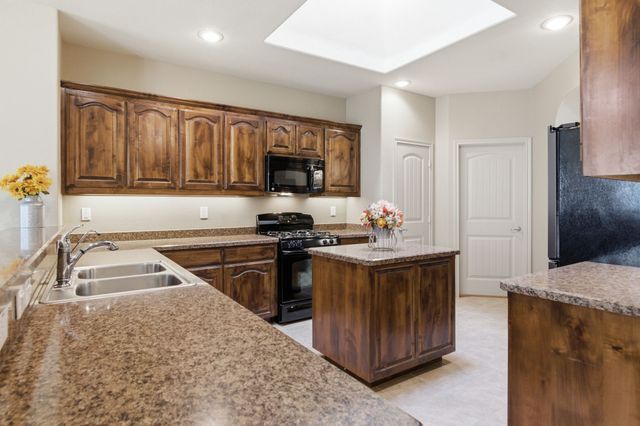 1237 Kachina Lane, Fort Worth, TX 76052