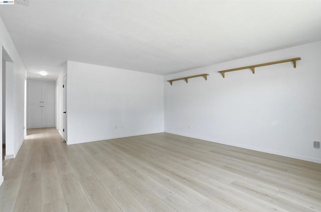 6635 Maple Dr, Dublin, CA 94568