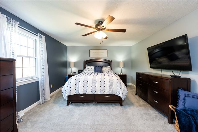 3049 Seminole Ct, Hampton, PA 15044