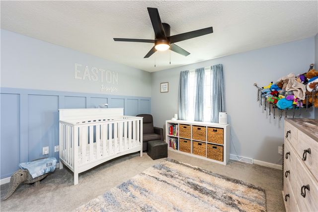 3049 Seminole Ct, Hampton, PA 15044