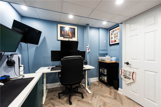 3049 Seminole Ct, Hampton, PA 15044