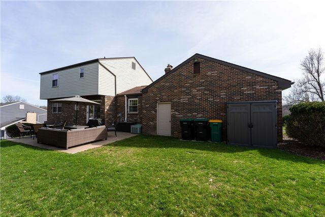 3049 Seminole Ct, Hampton, PA 15044