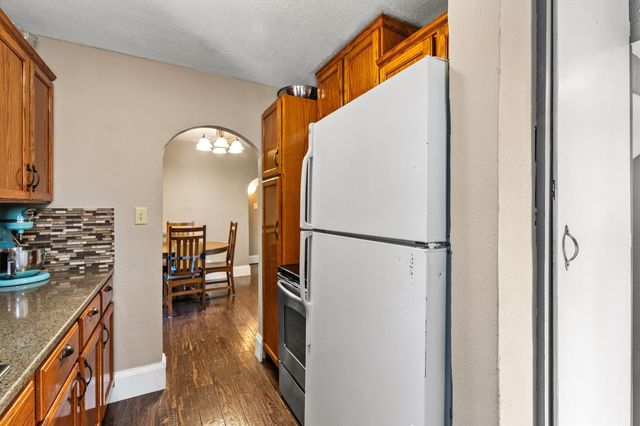 3502 Garfield Avenue, Des Moines, IA 50317
