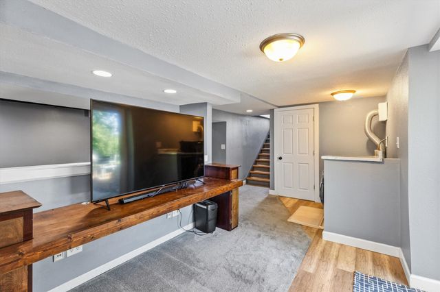 3502 Garfield Avenue, Des Moines, IA 50317