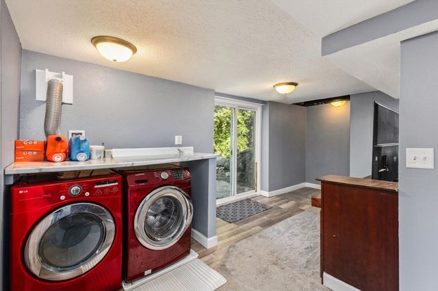 3502 Garfield Avenue, Des Moines, IA 50317