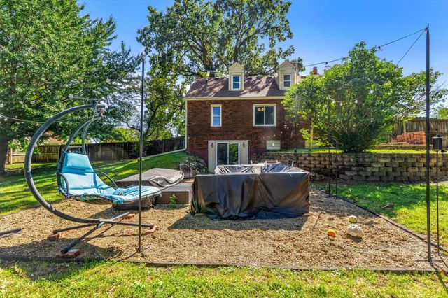 3502 Garfield Avenue, Des Moines, IA 50317