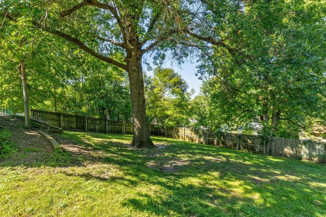 3502 Garfield Avenue, Des Moines, IA 50317