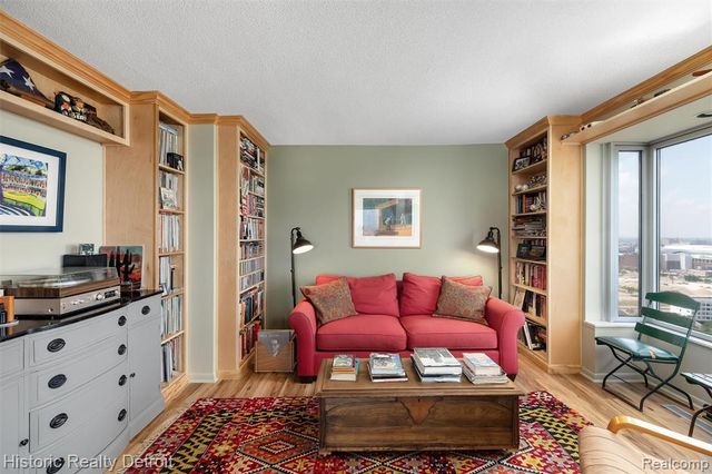 1300 E Lafayette 2407, 08, Detroit, MI 48207