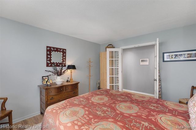 1300 E Lafayette 2407, 08, Detroit, MI 48207