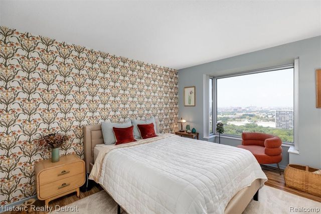 1300 E Lafayette 2407, 08, Detroit, MI 48207