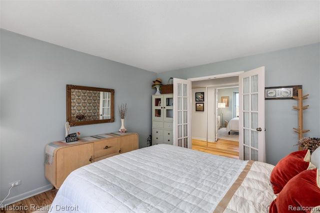 1300 E Lafayette 2407, 08, Detroit, MI 48207